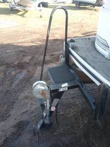 lot 306 image: Pontoon Trailer Step