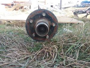 lot 307 image: Used Trailer Axle
