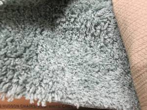 lot 2 image: Geneva Shag Rug 7 6 X 9 6 open ...