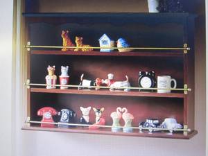 lot 21 image: Salt & Pepper Wall Display open box...