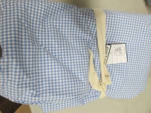 lot 101 image: Pottery Barn Twin Gingham Duvet Cov...