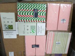 lot 200 image: Assorted Paper Straws...