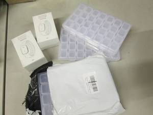lot 206 image: 4- 28 place organizer, 2 Mosquito R...