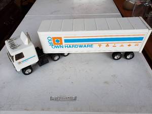 lot 41 image: Ertl 125 Our Own Hardware Semi Truck LK