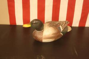 lot 65 image: Mallard drake decoy