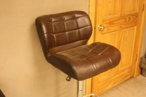lot 77 image: kitchen  Bar stool