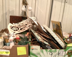 lot 137 image: Home Decor