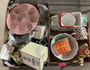 lot 208 image: Cookie Jars & Glassware