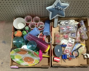 lot 91 image: Cups, Glasses & Decorative Knobs