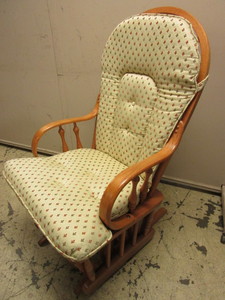 lot 108 image: OAK GLIDER ROCKING CHAIR