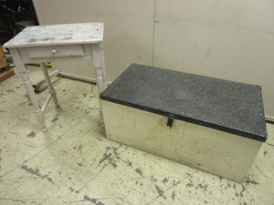 lot 111 image: VINTAGE ACCENT TABLE, TRUNK