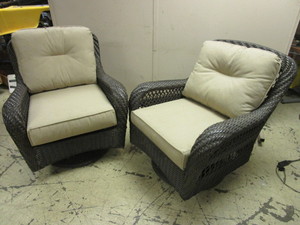 lot 165 image: RATTAN GLIDERSWIVEL PATIO CHAIRS WITH SUNBRELLA FABRIC CUSHIONS