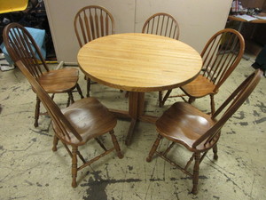 lot 170 image: OAK KITCHEN TABLE, WITH CHAIRS