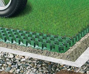 lot 9 image: TECHNO EARTH - Entire Pallet Green Permeable Plastic Grass Pavers