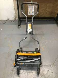 lot 32 image: Fiskars 18 in. Cut Manual Push Non-Electric Walk Behind Reel Mower