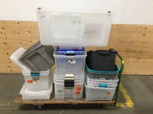 lot 81 image: Mixed lot of various sized Rubbermaid and Sterilite Plastic Bins