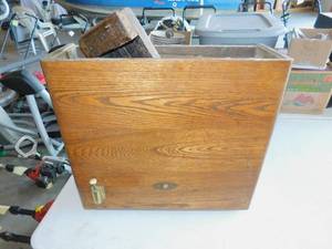 lot 70 image: Vintage Wood Toilet Tank