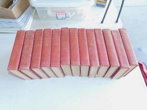 lot 76 image: Beacon Lights of History by John Lord
