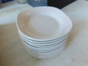 lot 82 image: Royal Norfolk Plates
