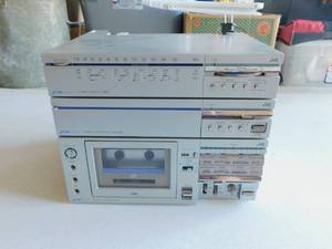 lot 23 image: JVC PC-5