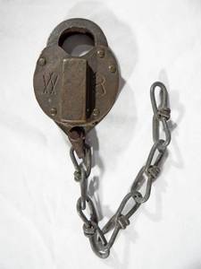 lot 23 image: Antique Wilson Bohannon Marion Ohio Brass Railroad Padlock With Chain
