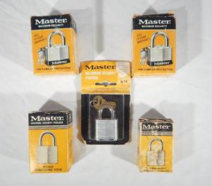 lot 50 image: Lot of 5 New Master Lock Maximum Security Padlocks