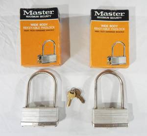 lot 54 image: Set of 2 New Vintage Master Lock No. 101 Wide Body Rekeyable Padlocks