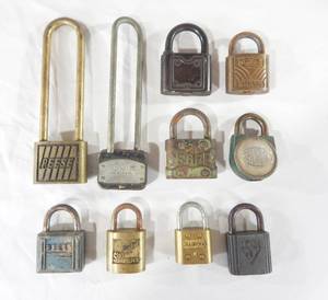 lot 62 image: Lot of 10 Vintage Padlocks