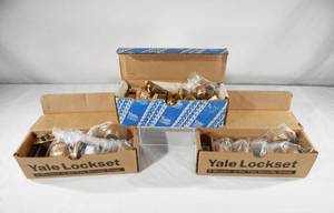 lot 100 image: Lot of 3 New Yale Commercial Door Knob Locksets