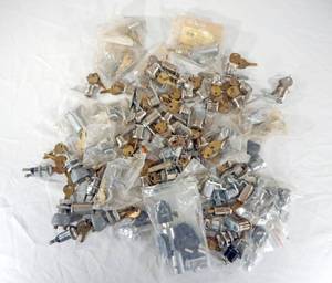 lot 157 image: Huge Lot of Assorted Cam and Assorted Locks With Keys