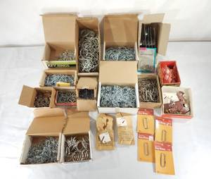 lot 221 image: Huge Lot of Assorted Key Rings