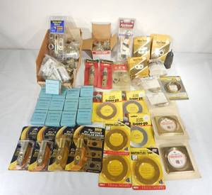 lot 262 image: Large Lot of Lock and Door Parts and Hardware