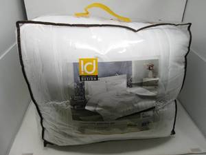 lot 5 image: FullQueen Comforter Set (Retail 7...