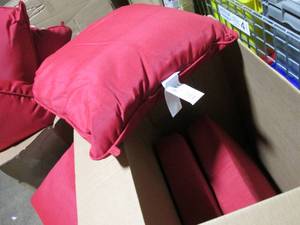 lot 16 image: Set of Outdoor Patio Pillows & Cush...