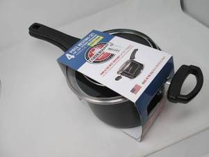 lot 124 image: 4 PC. Nesting Set (2qt. & 4qt.) Sau...