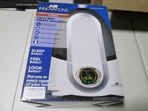 lot 207 image: Air Innovations Clean Mist Smart Hu...