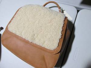 lot 226 image: Universal Thread Goods Co. Bag...
