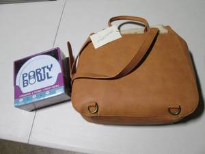 lot 228 image: Universal Thread Goods Co. Bag ...