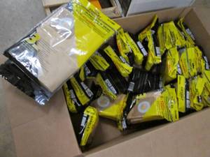 lot 235 image: Stanley 34pc. (4-12 Gallon) Vacuum ...