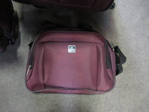 lot 53 image: Tag Daytona 4-Pc. Luggage Set in Burgundy 4300311
