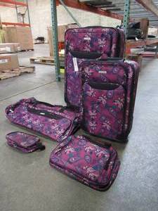 lot 58 image: Tag Springfield 5-Pc. Luggage Set 4275417