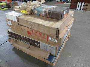 lot 253 image: WHOLESALE MIXED PALLET OF MISCELLANEOUS INDOOR AND OUTDOOR FURNITURE