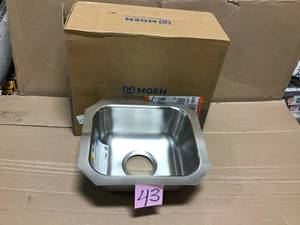 Moen 1800 Series Stainless Steel 14.5 in. Single Bowl Undermount Kitchen Sink not used
