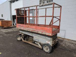MEC Aerial Scissor Lift Model 2034