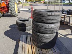 Set of 4 Bridgestone Dueller HL  20 Tires 275 60 R20