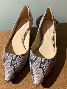 lot 43 image: Cole Haan Ladies Shoes