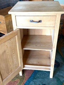 lot 7 image: Rustic Looking Side Table