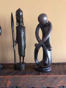 lot 59 image: Home Decor Statues