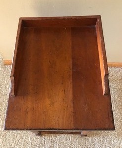 lot 58 image: Small Accent Table w Slide Out Tray