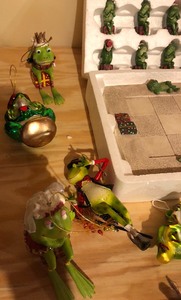 lot 82 image: Tic Tac Toad and More